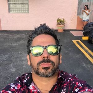 Meet your Posher, Eduardo